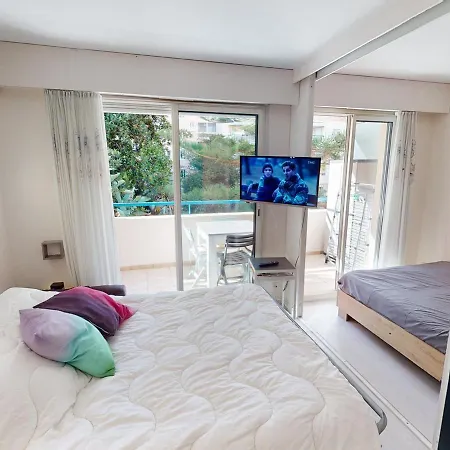 Apartament Joli 2p Moderne Et Calme Avec Terrasse, Plein Centre De Menton, A Deux Pas De La - Fr-1-196-344 Mentona