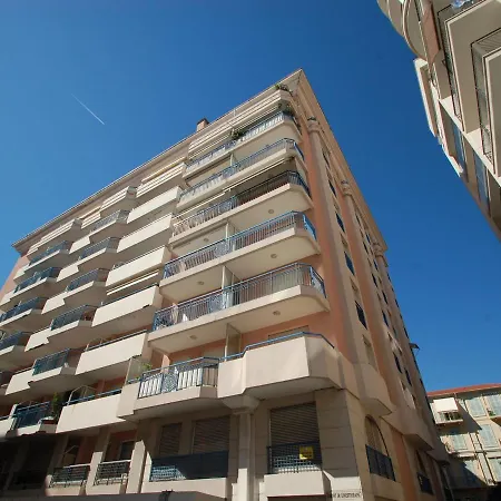 Apartament Joli 2p Moderne Et Calme Avec Terrasse, Plein Centre De Menton, A Deux Pas De La - Fr-1-196-344
